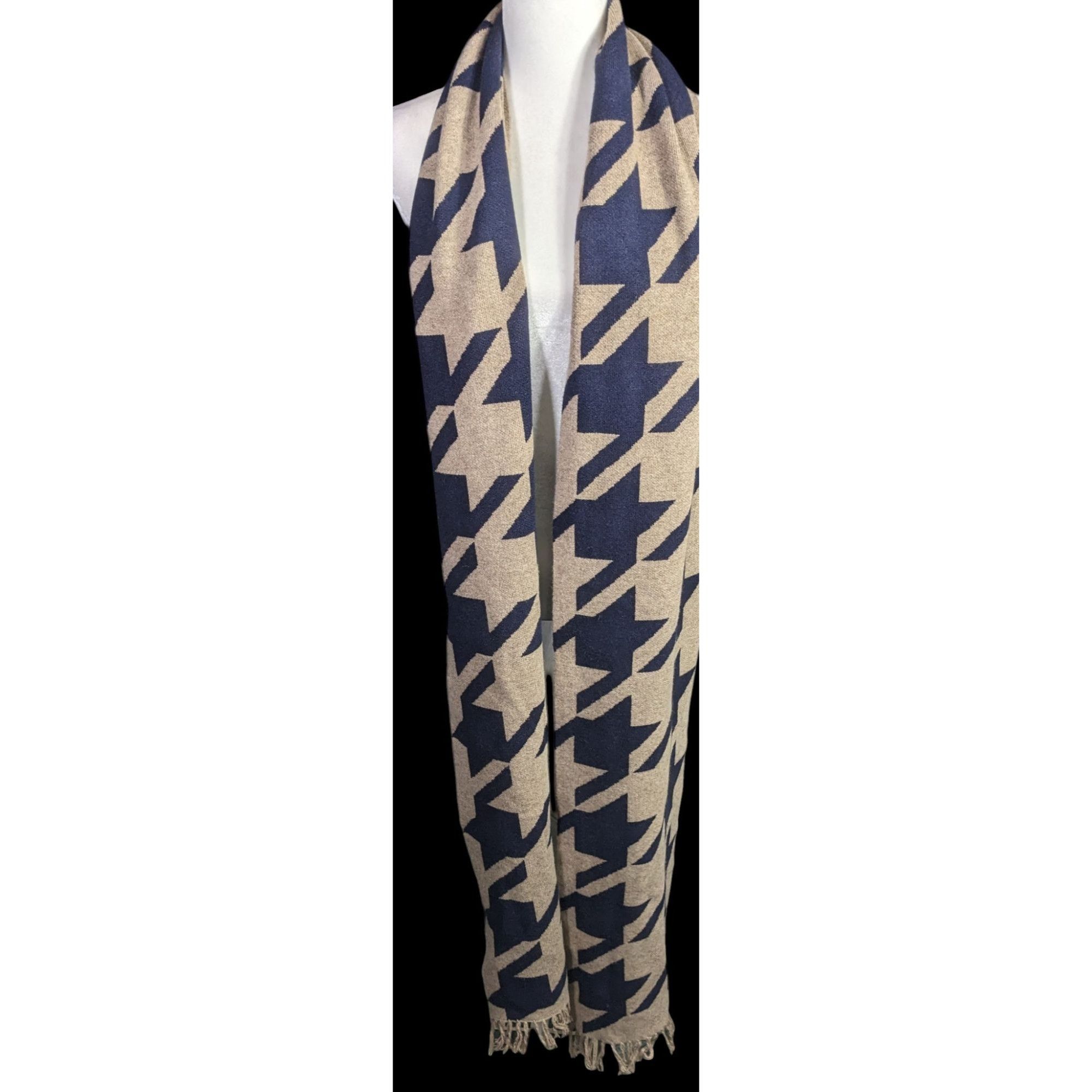 Other Preppy Houndstooth Pattern Tan & Navy Knit Scarf With Fringe Size ONE SIZE - 3 Thumbnail