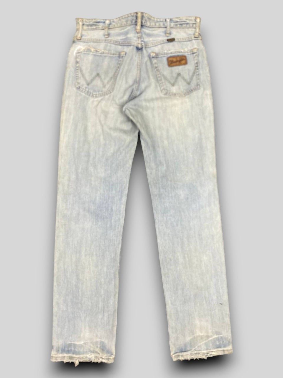 Wrangler vintage wrangler lightwash distressed denim Size US 33 - 2 Thumbnail