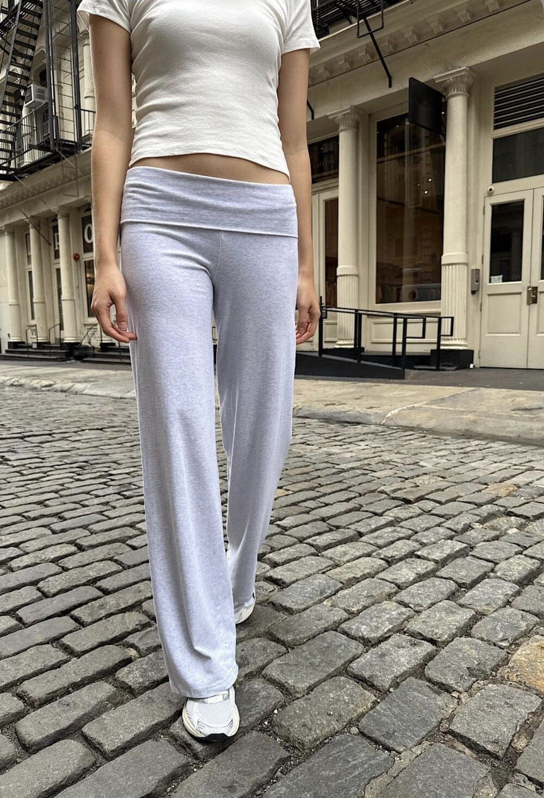 Brandy Melville Priscilla Pants/Fold Over Leggings Size 26" / US 2 / IT 38 - 3 Thumbnail