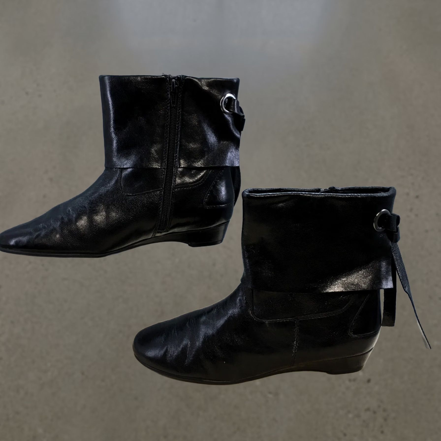 Vintage Aerosoles Boots Womens 8.5 M Sota Water Ankle Bootie Black Leather Side Zip Shoe Boots Size US 9 / IT 39 - 1 Thumbnail