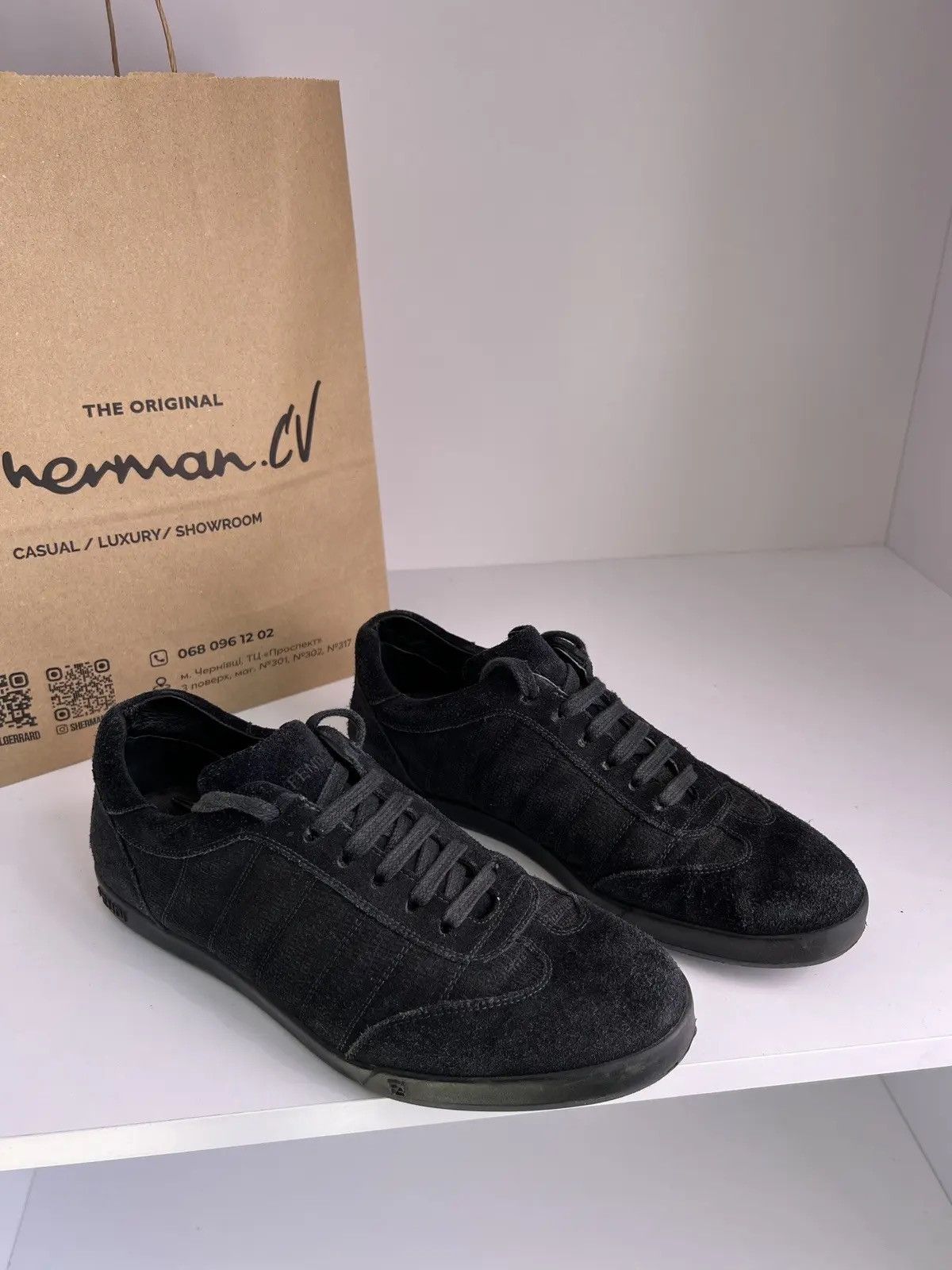 Designer × Fendi × Vintage Vintage Fendi Luxury Sneakers Size US 8 / EU 41 - 7 Thumbnail