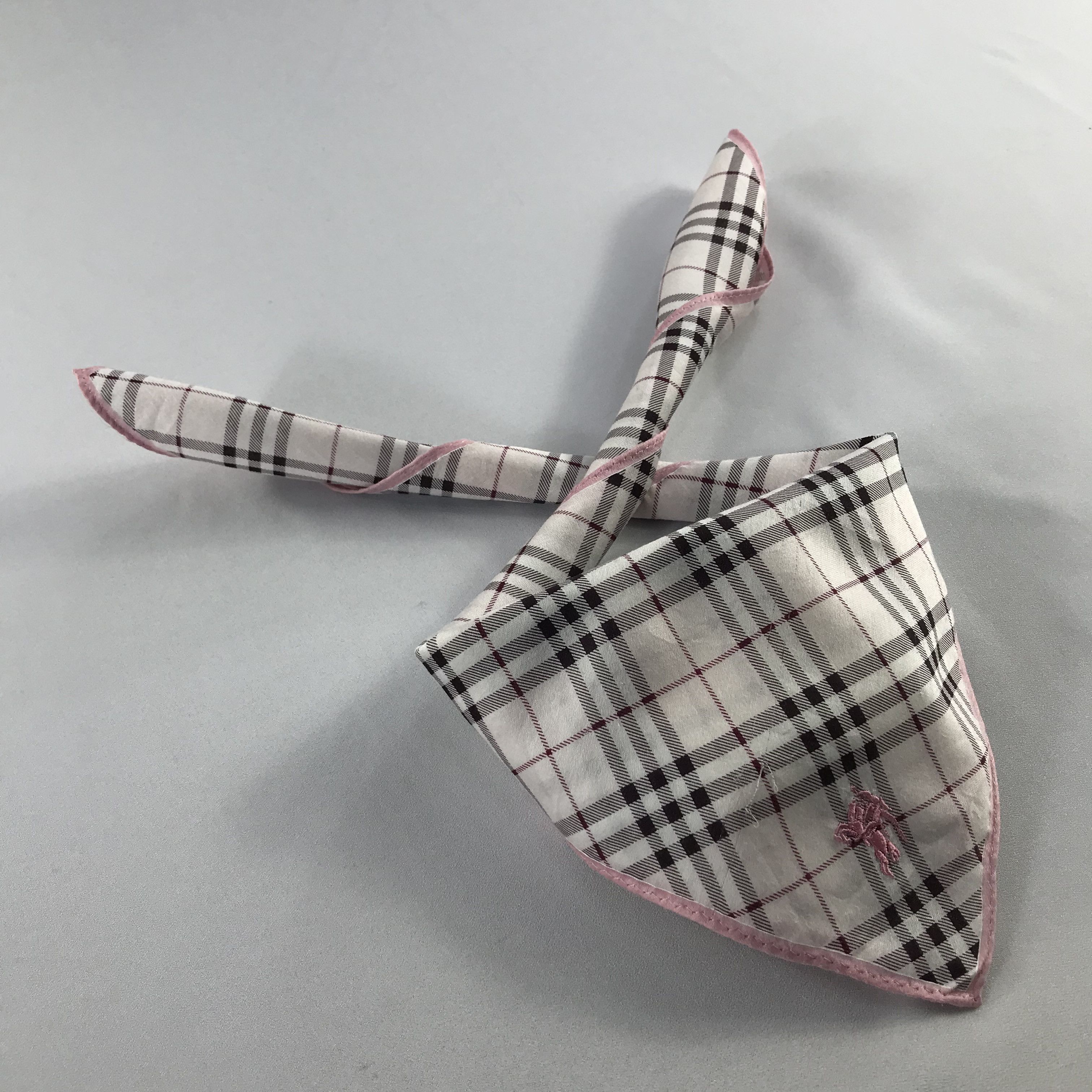 Burberry Burberry Handkerchief / Bandana / Neckerchief C757 Size ONE SIZE - 1 Thumbnail
