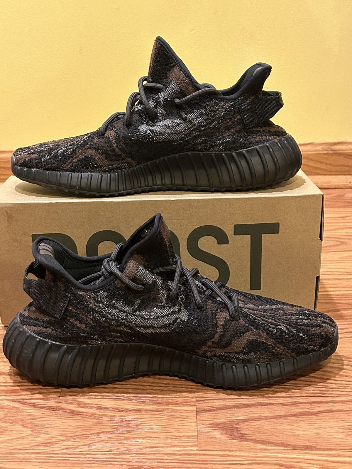 Adidas × Yeezy PADS ADIDAS YEEZY 350 MX ROCK GW3774 SIZE 10.5 NEXT DAY 📦 Size US 10.5 / EU 43-44 - 2 Thumbnail