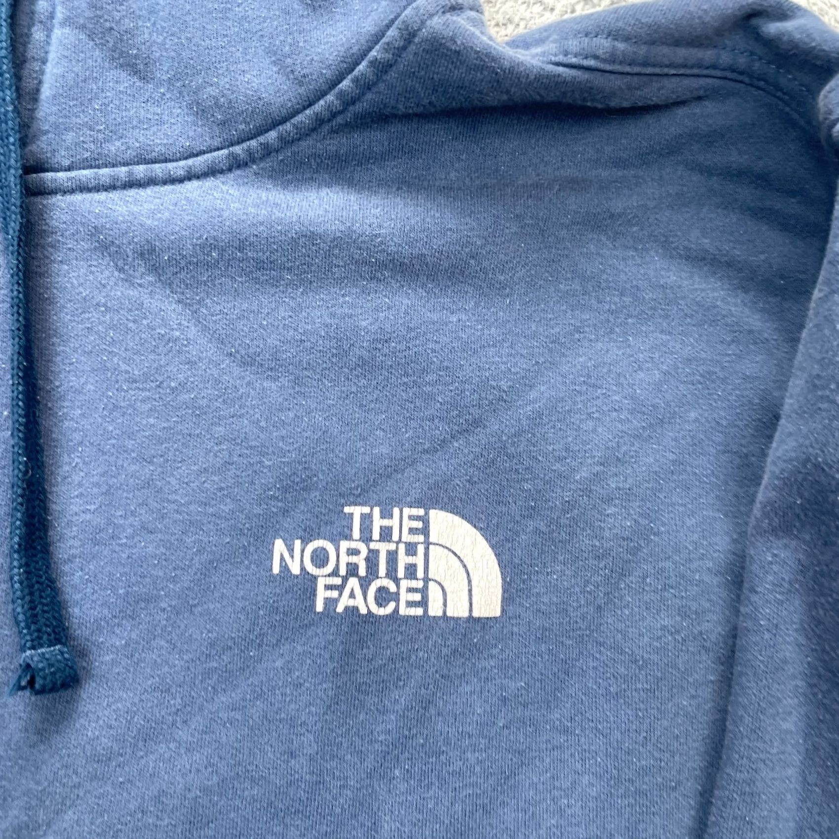 The North Face VINTAGE The North Face Hoodie Mens XL Blue Drawstring Hooded Graphic Print Pockets Crew Neck Regular Fit Seasonal Fall Winter Mens Size US XL / EU 56 / 4 - 5 Thumbnail