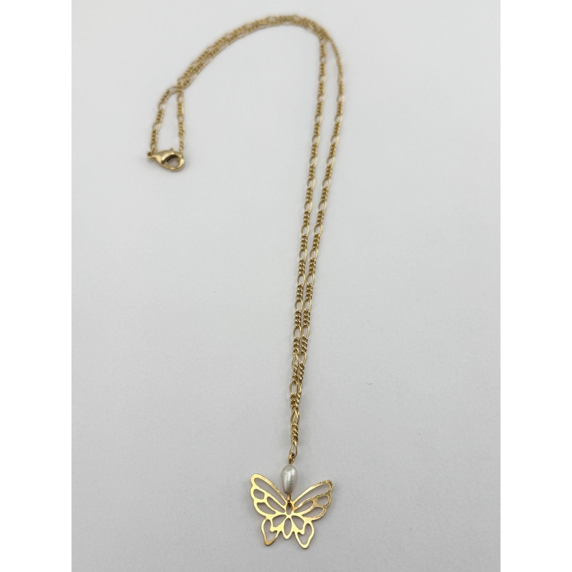 Vintage Vintage faux pearl dainty butterfly charm necklace Size ONE SIZE - 4 Thumbnail