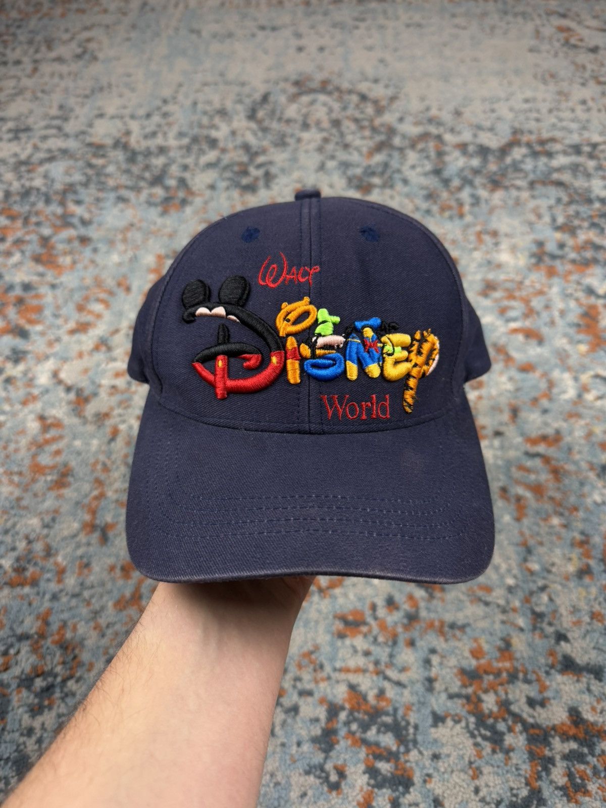 Disney × Vintage Vintage 90s Disney World embroidered big logo hat Size ONE SIZE - 1 Thumbnail