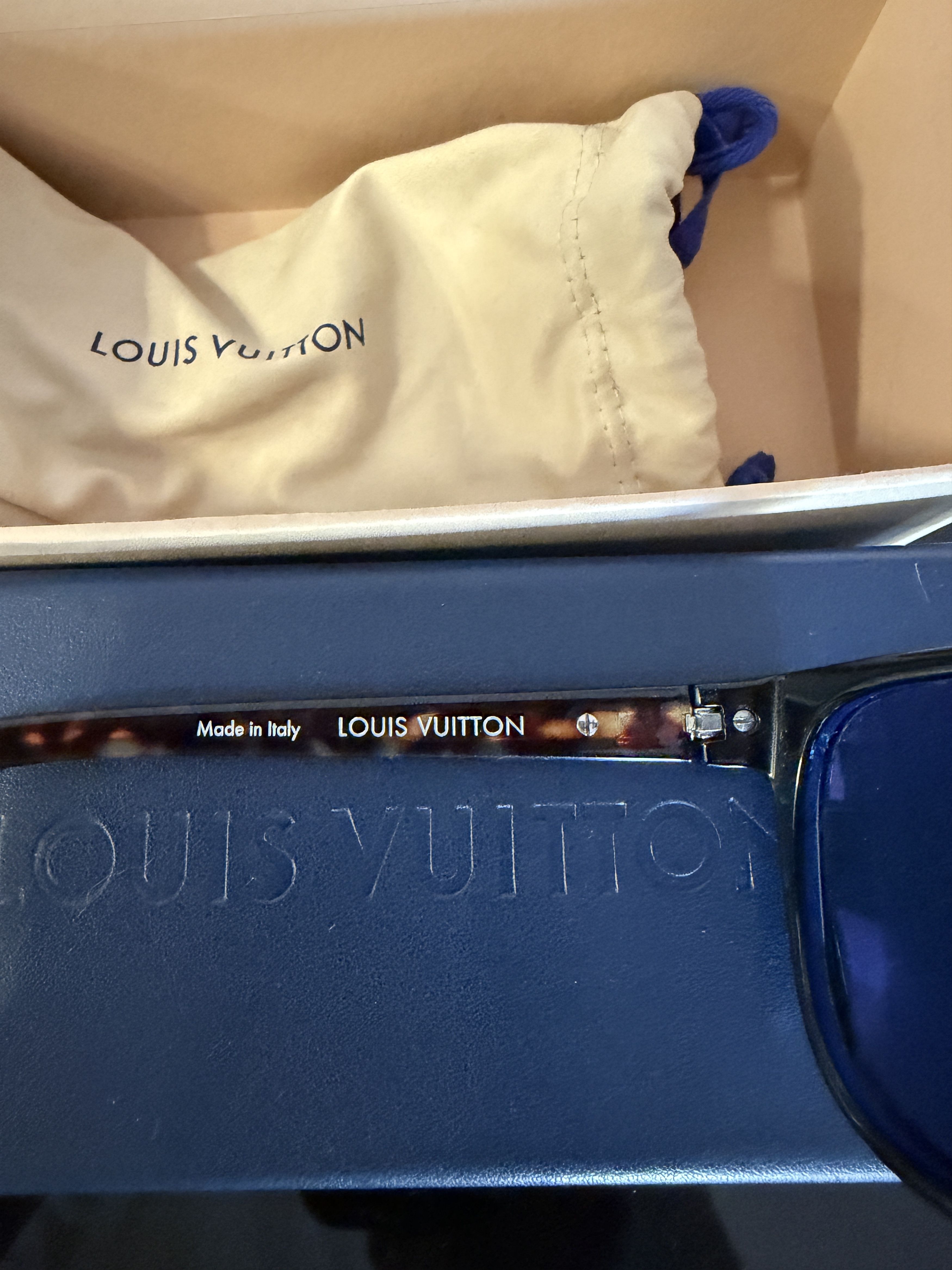 Louis Vuitton LOUIS VUITTON MEN'S Oliver Sunglasses Z0792W Size ONE SIZE - 2 Thumbnail