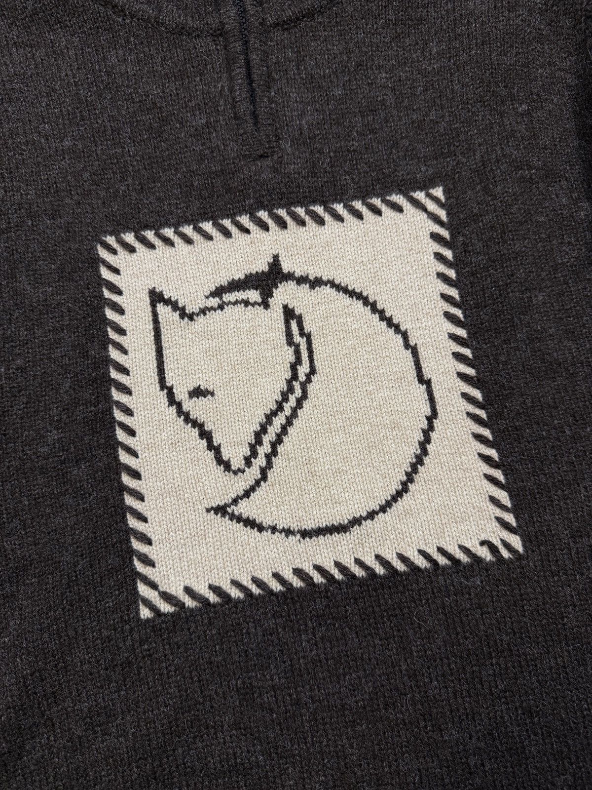 Fjallraven Vintage Fjallraven Big Logo Wool Sweater Size US M / EU 48-50 / 2 - 6 Thumbnail