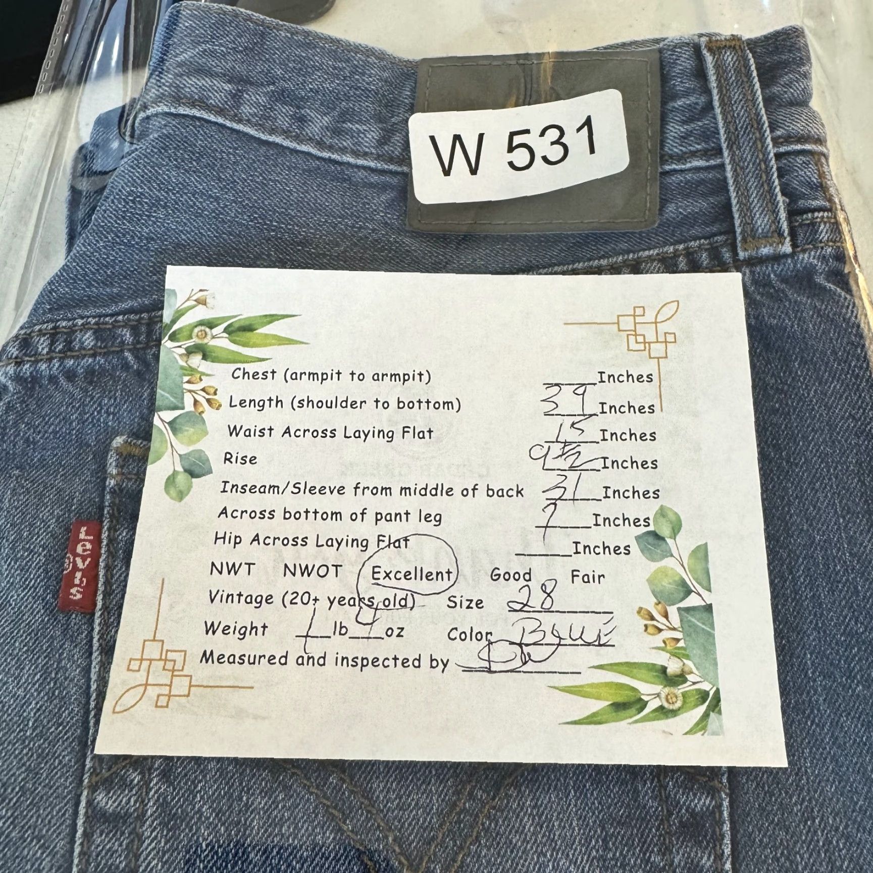 Levi's Levi's Jeans 28 Blue Denim Mid-Rise Button-Fly Original Straight Leg W531 Women Regular/Adult Small Packaged Straight Jeans Size 28" / US 6 / IT 42 - 6 Thumbnail