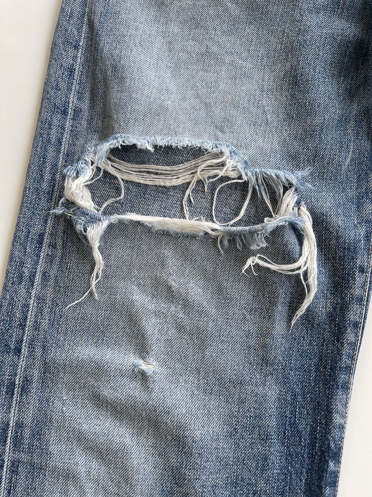 Japanese Brand Vintage Japanese Distressed Buckleback Selvedge Jeans Size US 30 / EU 46 - 12 Thumbnail