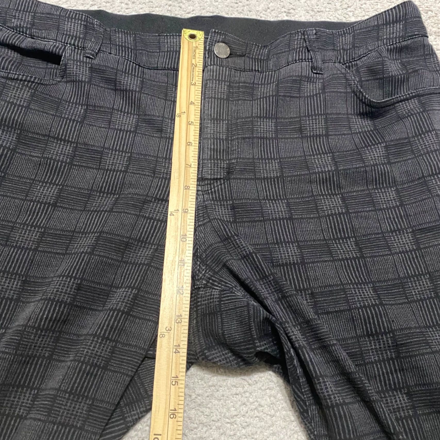 Vintage Evri Women's Plus Pants Gray Plaid Ankle 18W Waist 42 in Stretch Cotton Blend Nylon Polyester Spandex Casual Business Women Regular Skinny Size 40" / US 18 - 4 Thumbnail