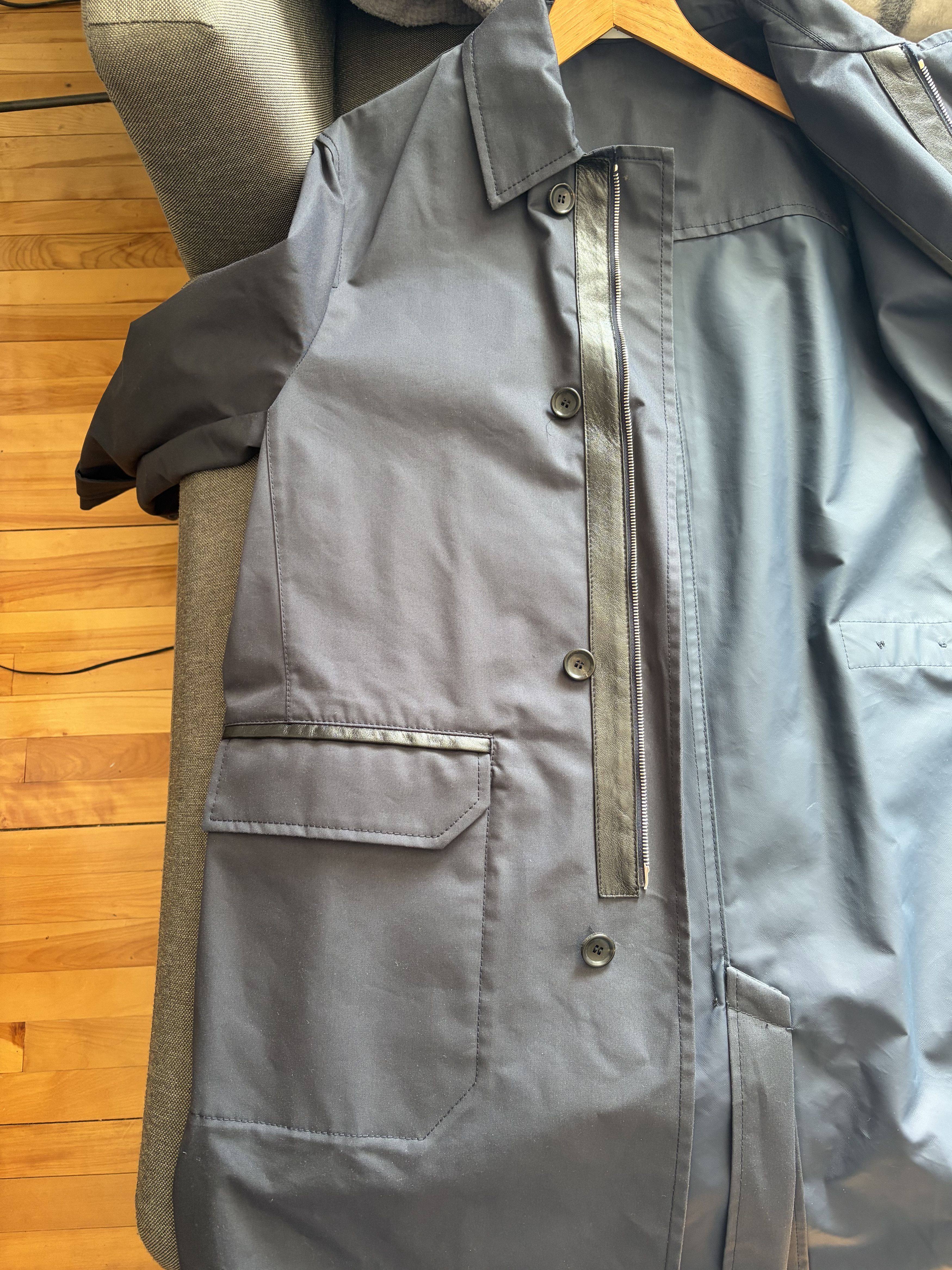 Bally Bally midnight blue Trench Coat size 52 NWT Size US L / EU 52-54 / 3 - 7 Thumbnail