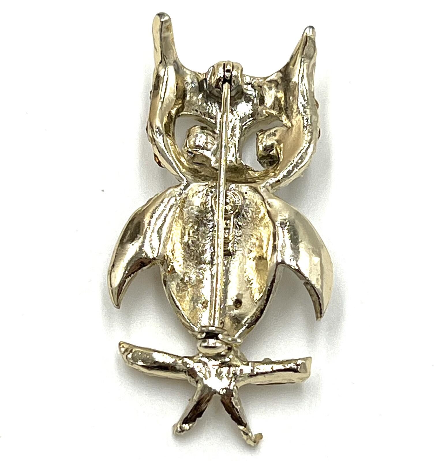 Pelle Pelle Pell Silvertone Champagne & Green Rhinestone Owl Brooch Size ONE SIZE - 3 Thumbnail