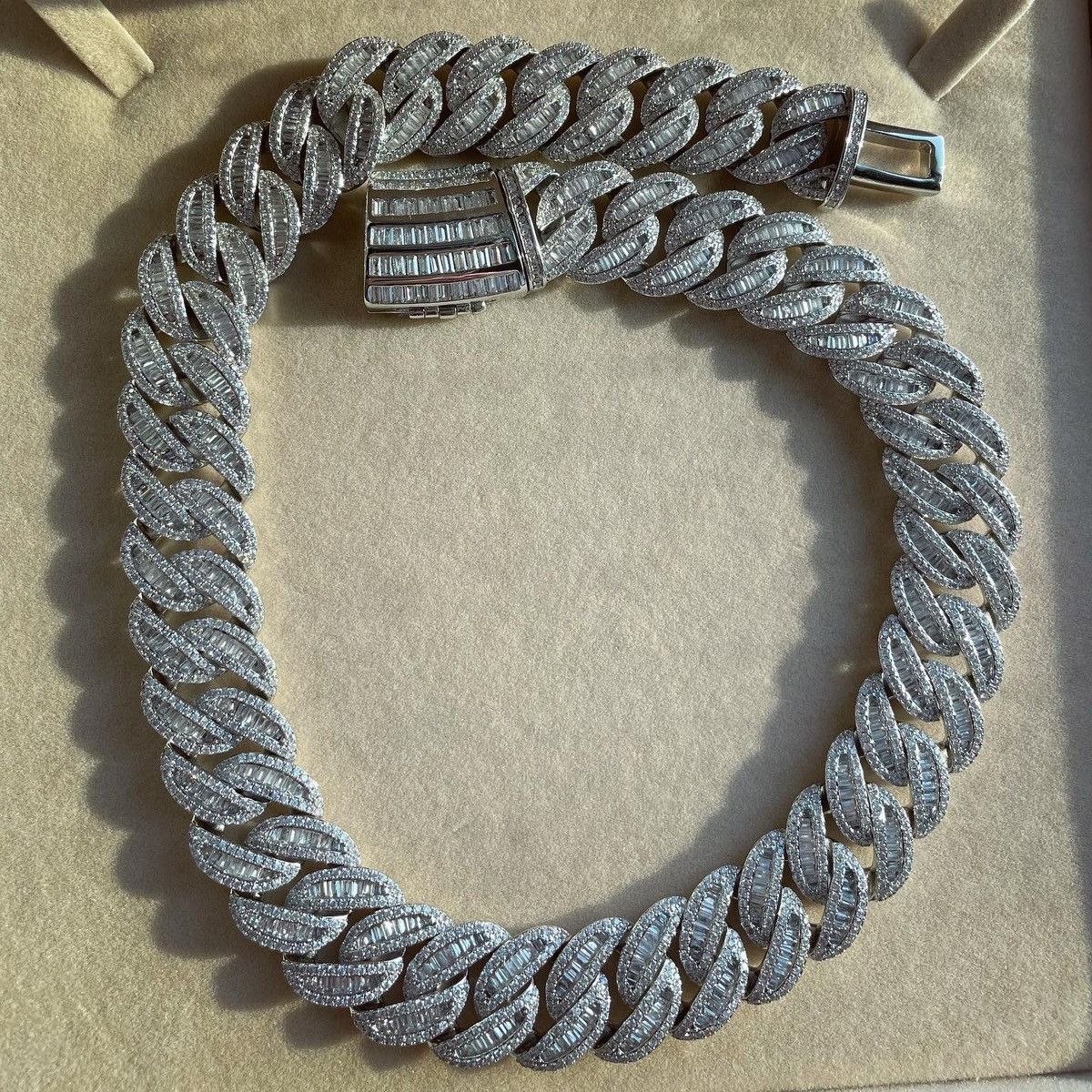 Other Thick Cuban Link Chain Ice Style Finish Size ONE SIZE - 1 Thumbnail