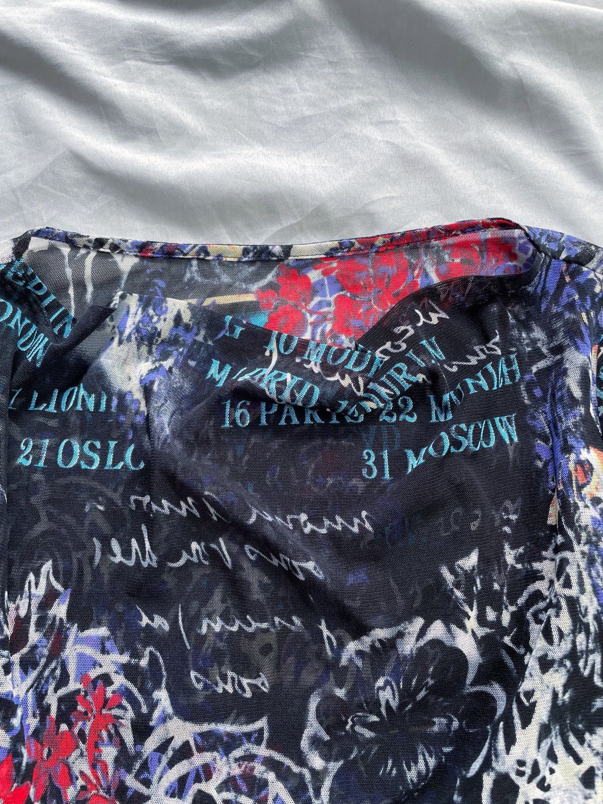 Japanese Brand JAPANESE MESH TOP ART PRINTED Size US XS / EU 42 / 0 - 5 Thumbnail