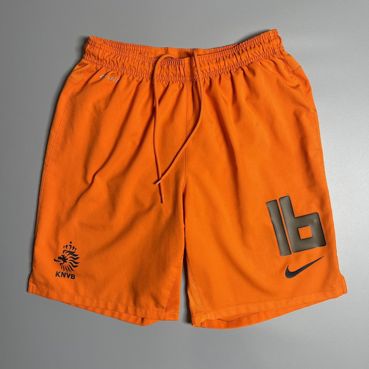 Nike × Vintage NETHERLANDS NIKE 2012 EURO FOOTBALL HOME SHORTS #16 v.PERSIE Size US 34 / EU 50 - 1 Thumbnail