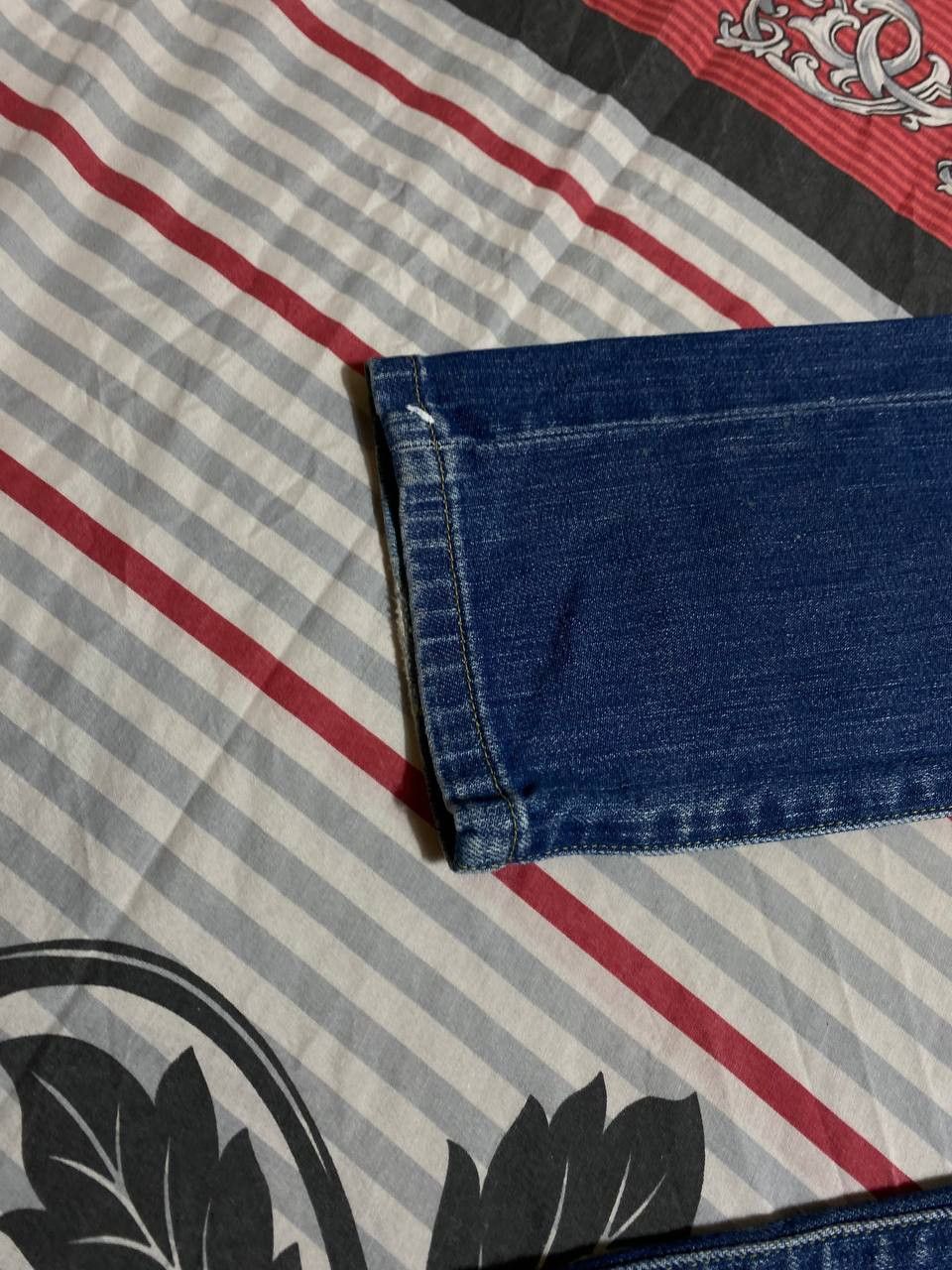 Levi's × Vintage Distressed Blue Vintage Levi's Jeans8 Denim 523 Size US 26 / EU 42 - 7 Thumbnail
