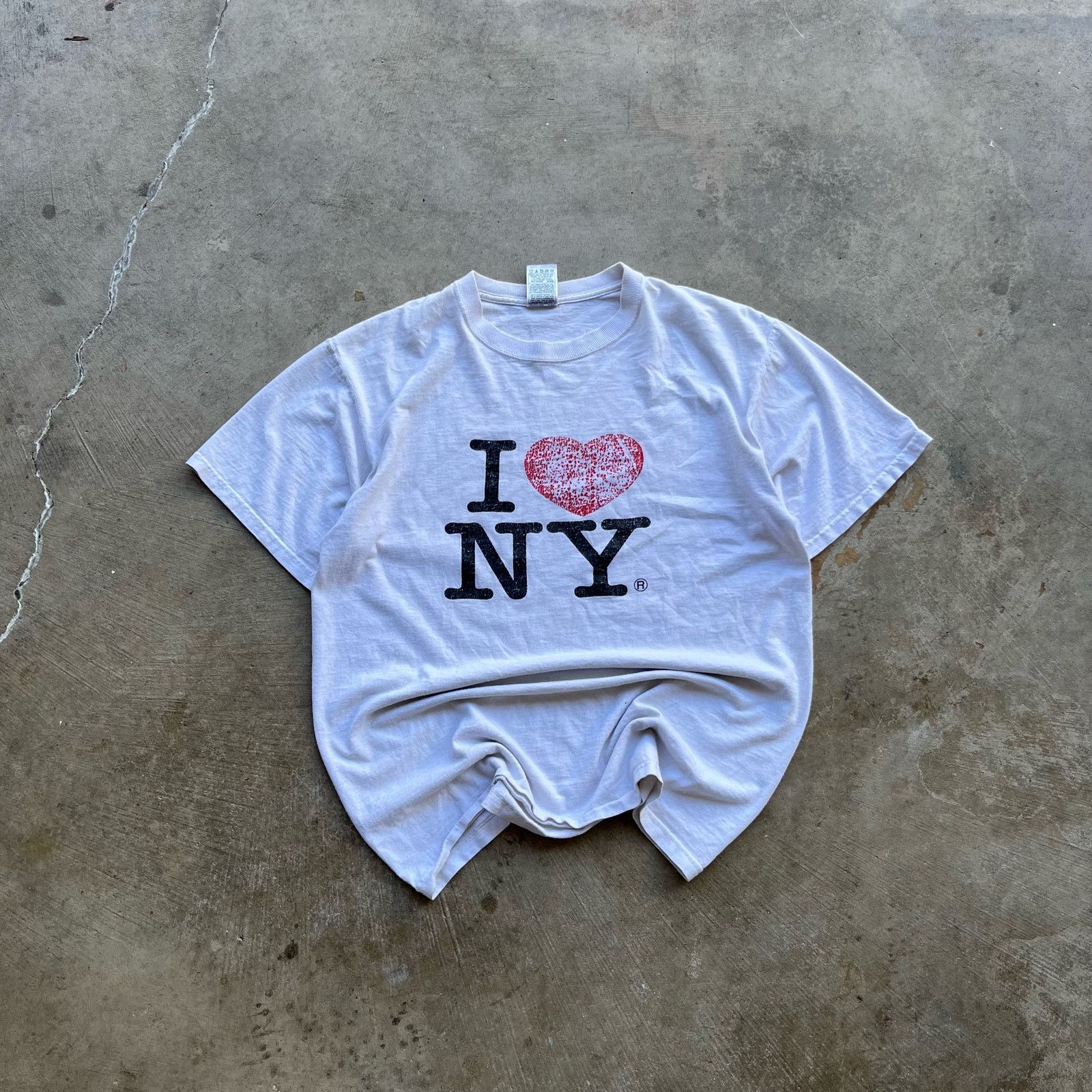 Vintage VINTAGE I HEART NEW YORK WHITE TEE SHIRT LARGE FADED Size US L / EU 52-54 / 3 - 1 Thumbnail