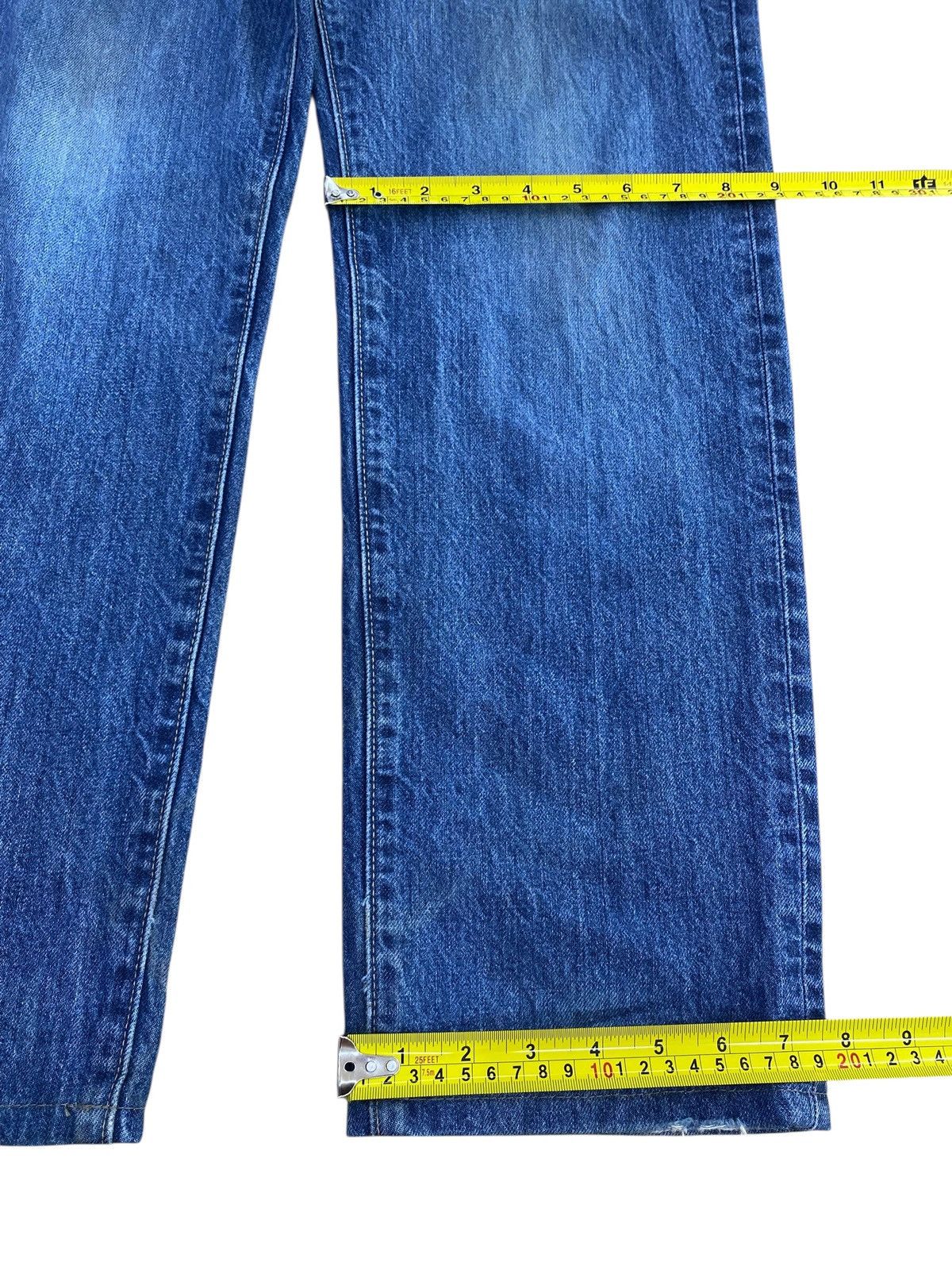 Uniqlo Uniqlo Faded Blue Light Blue Wash Style Loose Jeans Size US 30 / EU 46 - 8 Thumbnail
