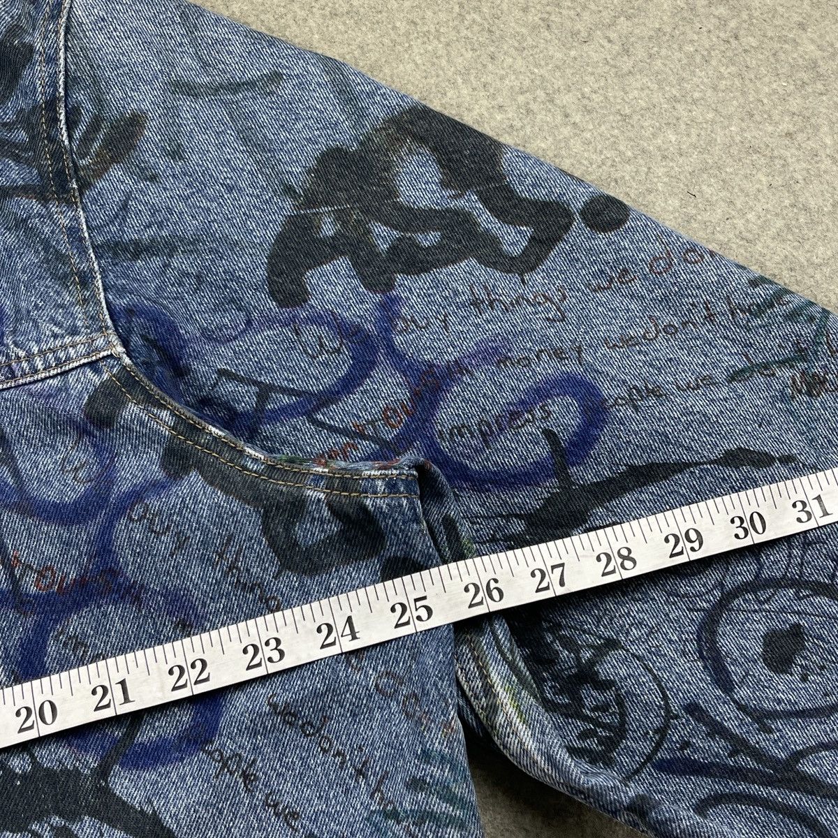 Vetements Vetements Graffiti Denim Jacket Size US L / EU 52-54 / 3 - 17 Thumbnail