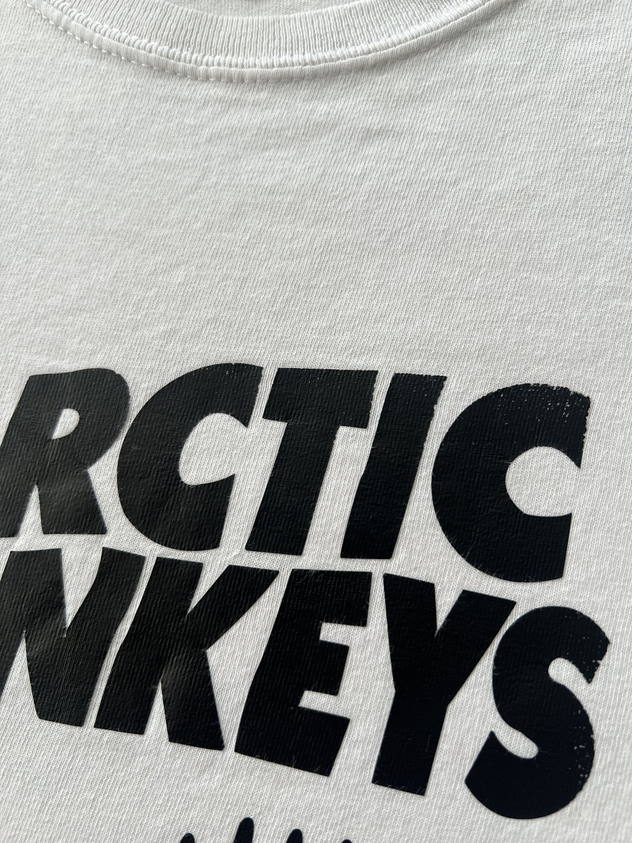 Band Tees Vintage 2000s Arctic Monkeys Rock Band White T-shirt Size US S / EU 44-46 / 1 - 5 Thumbnail