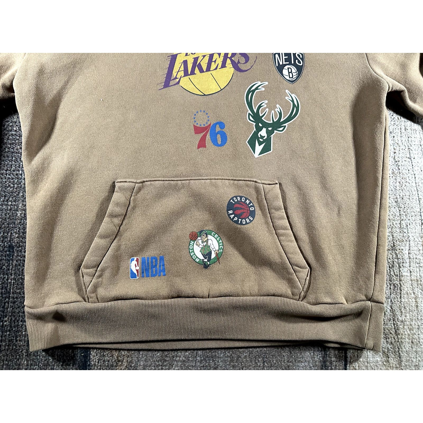 Hollister Hollister Nba Pullover Hoodie Team Logos Basketball Unisex Size US S / EU 44-46 / 1 - 5 Thumbnail