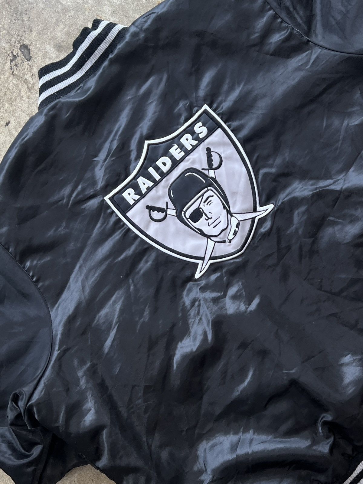 NFL Vintage NFL Raiders Bomber Jacket 4XL Size US XXL / EU 58 / 5 - 4 Thumbnail