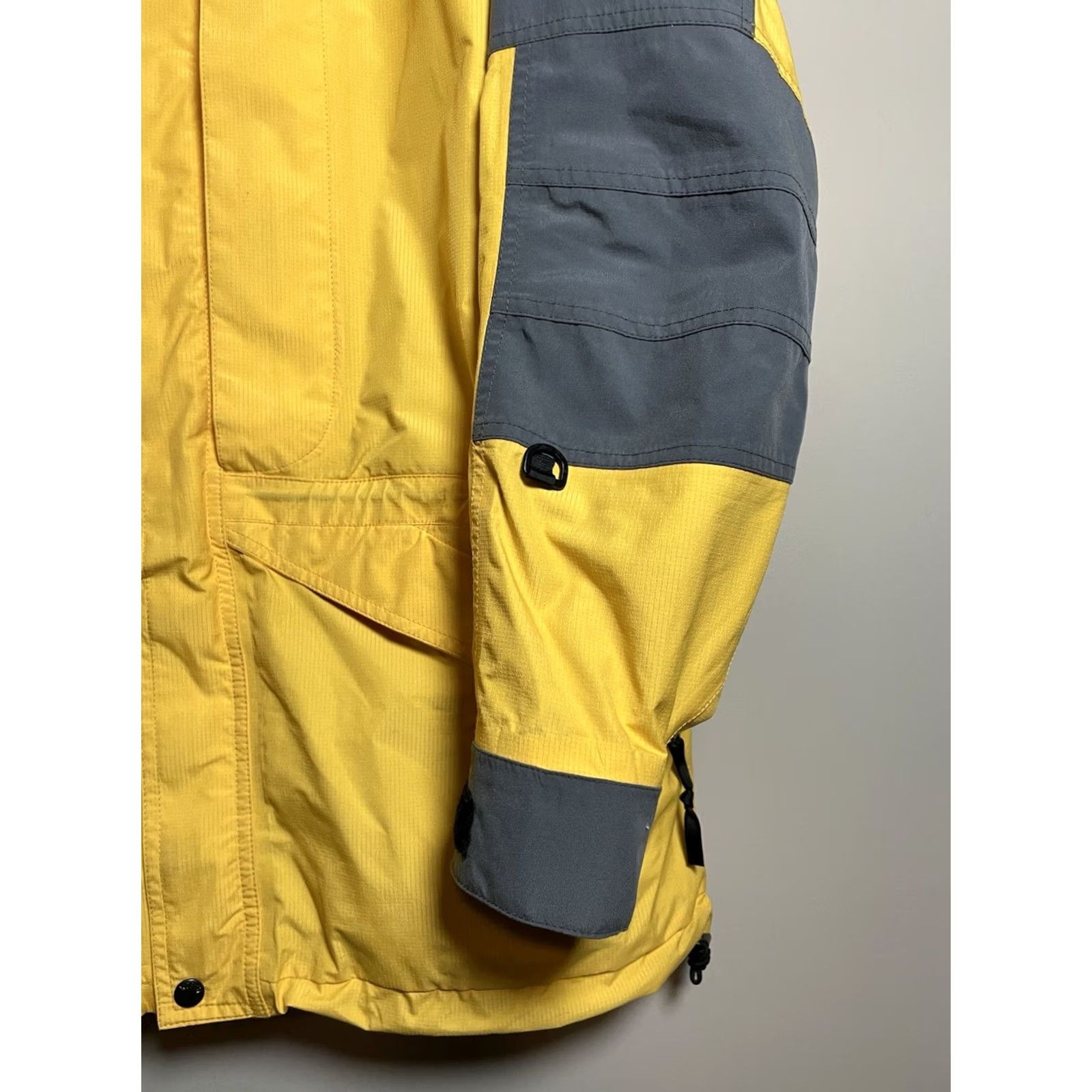 The North Face VINTAGE The North Face Gore-Tex Jacket Men L Yellow Water Resistant Rain Coat Wind Ski Hiking 90s (B510) Size US L / EU 52-54 / 3 - 5 Thumbnail