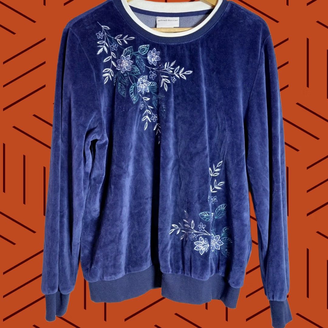 Vintage Alfred Dunner Embroidered Blue Knit Long Sleeve Women's Size L Crew Neck Pullover Sweater Knit Clothing Casual Size L / US 10 / IT 46 - 1 Thumbnail