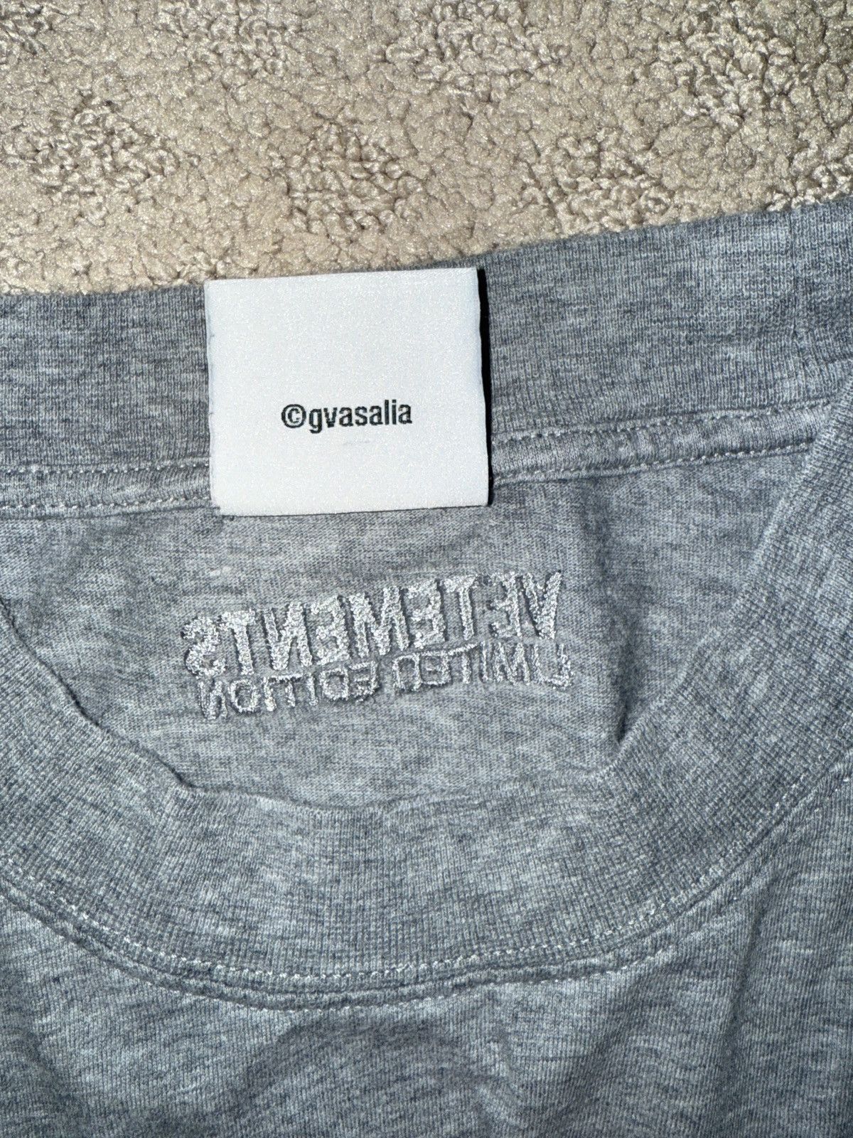 Vetements OnlyVetements Tee Size US XL / EU 56 / 4 - 6 Thumbnail