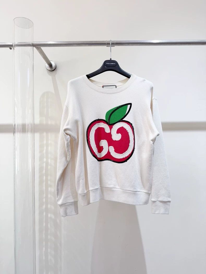 Gucci Apple Sweatshirt in Excellent Condition