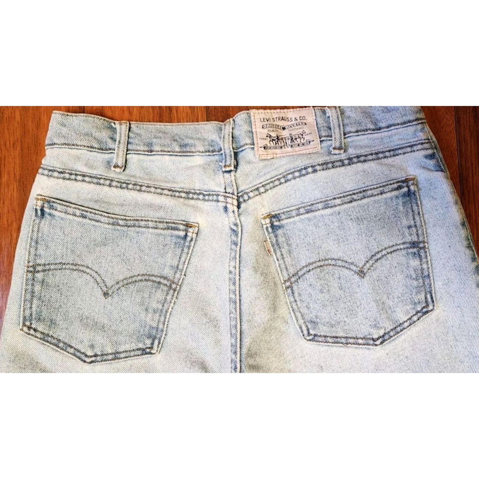 Levi's VINTAGE Levi's RELAXED FIT Jeans Men's 34x30 (32x30) Gray Tab Light Wash Denim 5-Pocket Retro Grunge 1990s Mens Size US 34 / EU 50 - 4 Thumbnail