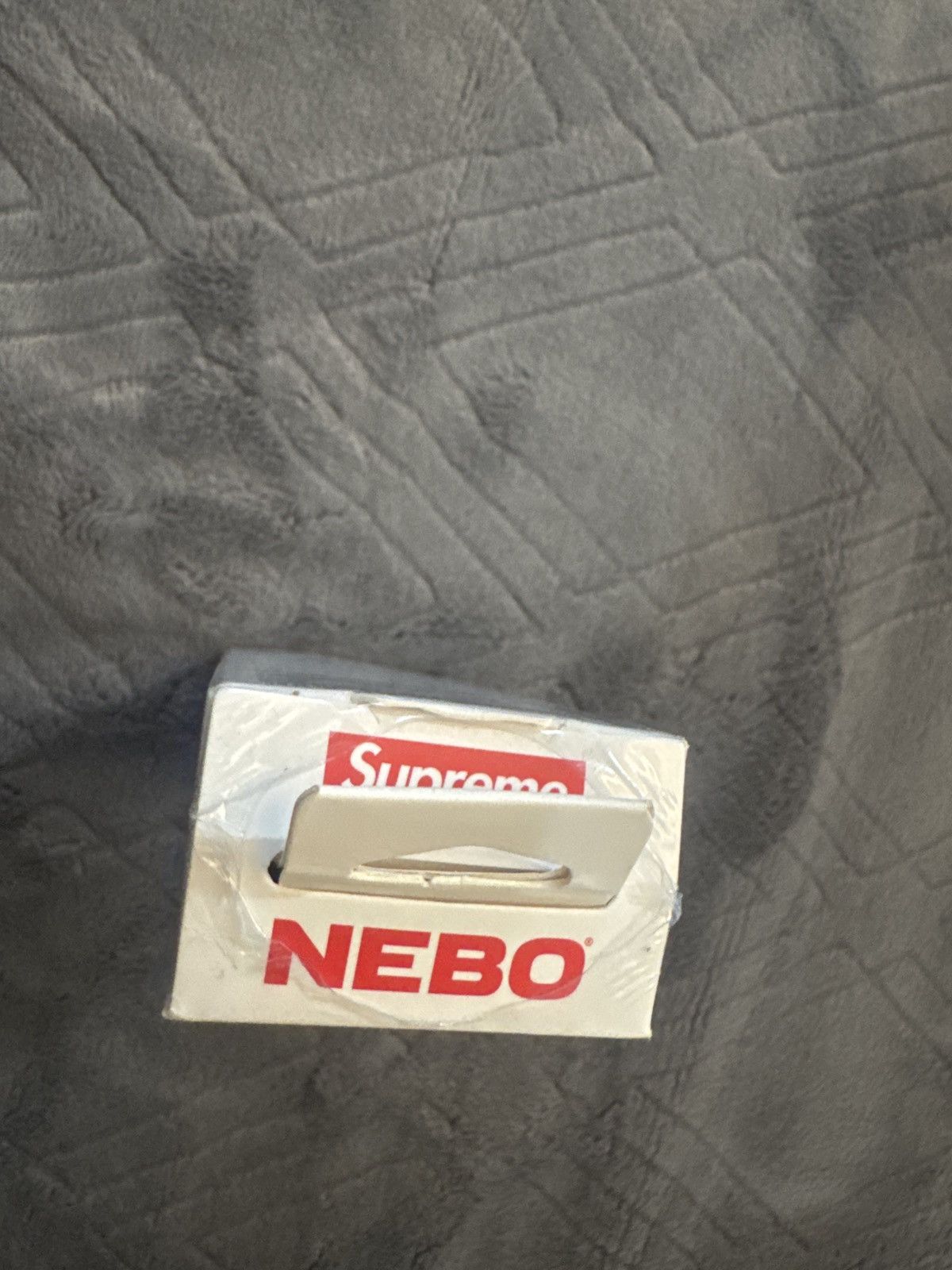 Supreme Supreme mini power bank+ flashlight Size ONE SIZE - 4 Thumbnail