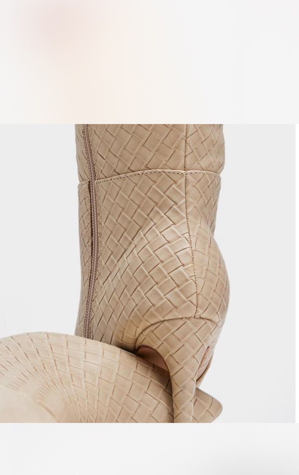 PrettyLittleThing Knee high cream boots brand new Size US 8.5 / IT 38.5 - 4 Thumbnail
