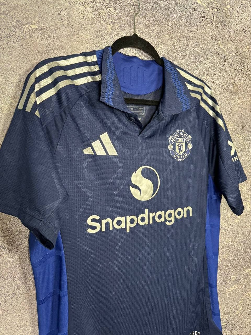 Other Manchester United 2024/25 Away Soccer Jersey Size US XL / EU 56 / 4 - 7 Thumbnail