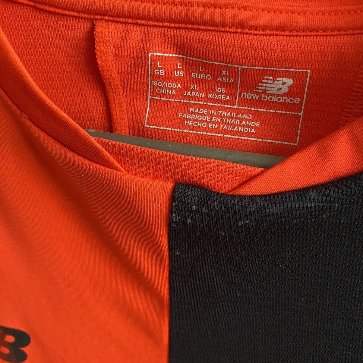 New Balance Mens New Balance Liverpool training soccer jersey Size US L / EU 52-54 / 3 - 5 Thumbnail