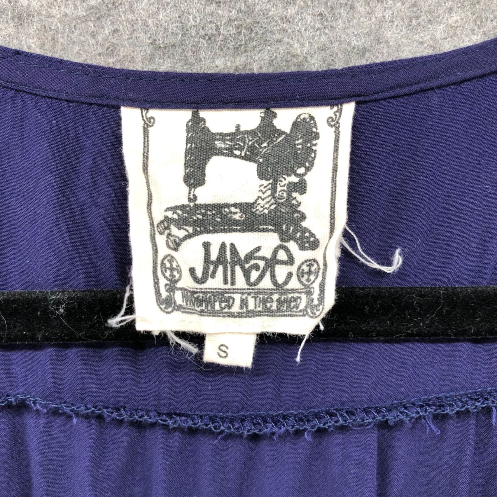 Vintage VINTAGE Jaase Mini Dress Womens Size S Blue V-Neck Short Sleeve A-Line Fit & Flare Summer Casual Size 28" / US 6 / IT 42 - 6 Thumbnail