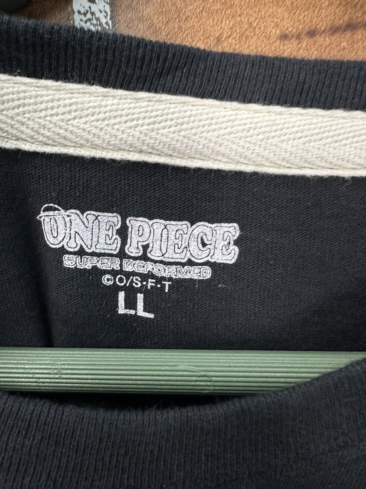 One Piece Anime One Piece X Sukajan Deformed Tshirt A941 Size US M / EU 48-50 / 2 - 10 Thumbnail