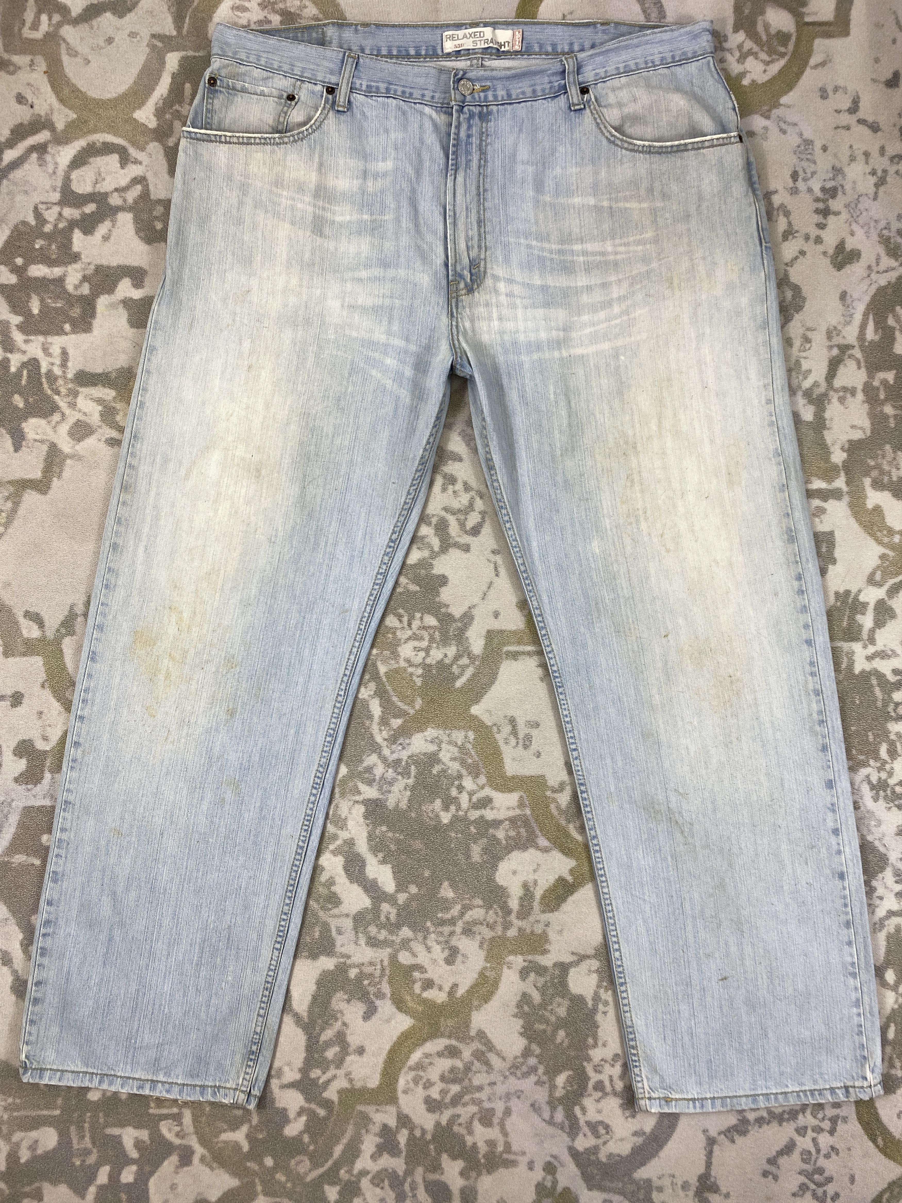 image of Distressed Denim x Levis Light Wash Vintage Levi's 559 Straight Denim 41X31.5 Jn496 in Light Blue W