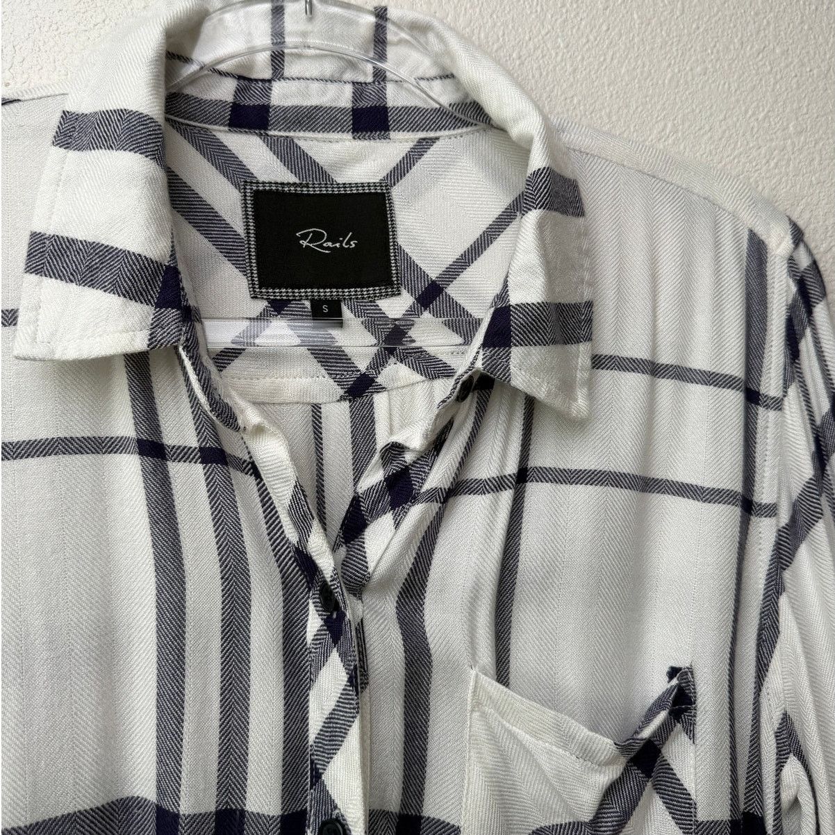 Rails Rails White Navy Plaid Button Down Shirt Long Sleeve Women S Size S / US 4 / IT 40 - 6 Thumbnail