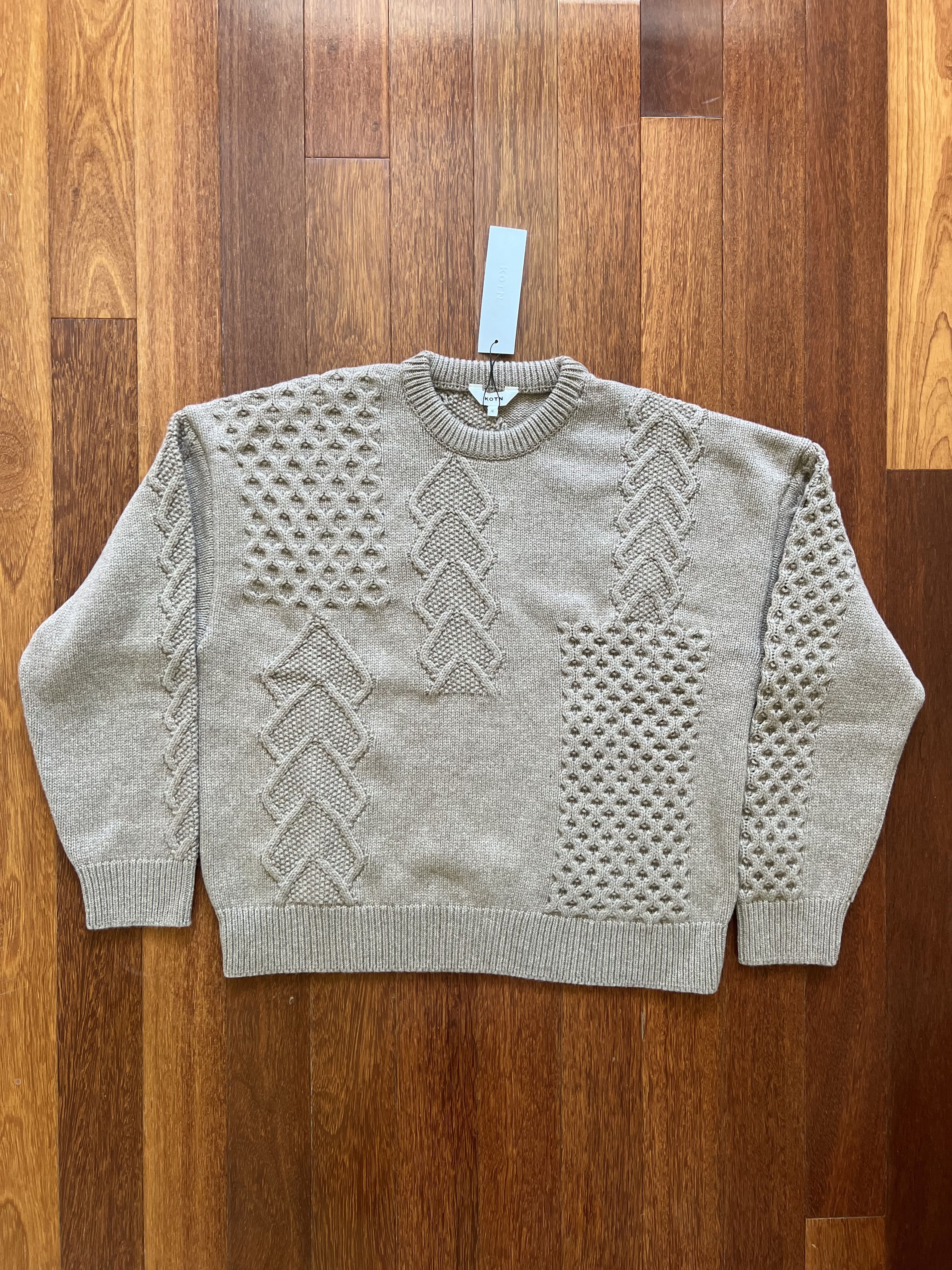 Kotn 💚 Kotn Lambswool Kilimanjaro Cable Sweater Dune Medium NEW Size US M / EU 48-50 / 2 - 5 Thumbnail