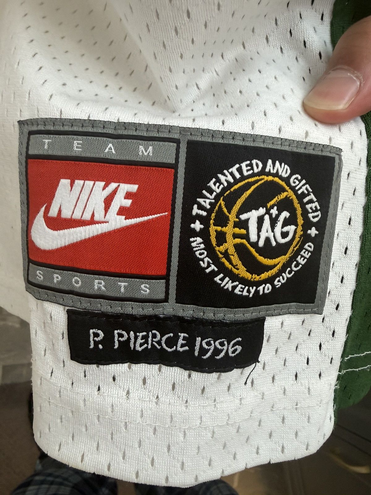 Nike Nike Inglewood High School Basketball Paul Pierce jersey Size US XL / EU 56 / 4 - 4 Thumbnail