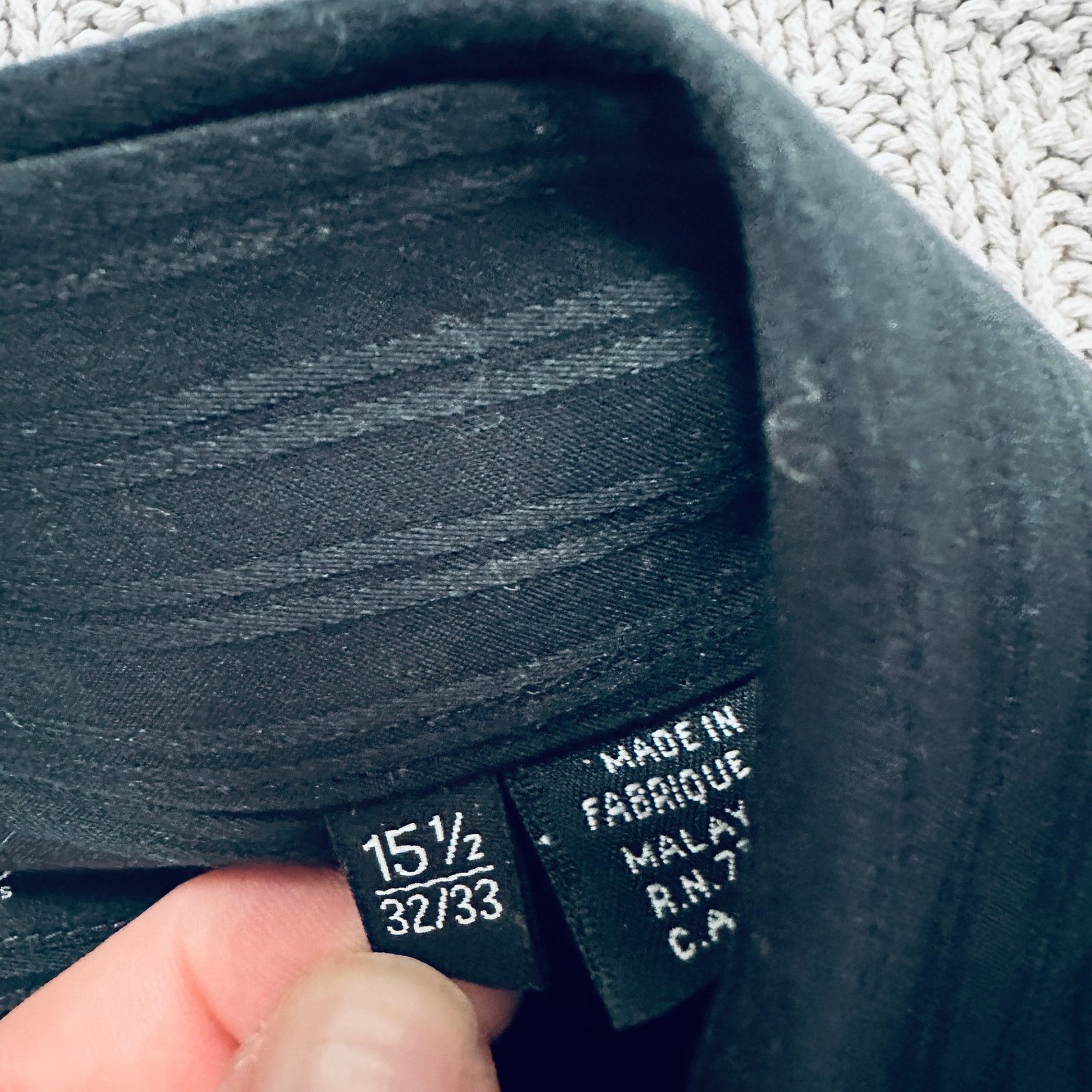 Hugo Boss Hugo Boss black button down Size US M / EU 48-50 / 2 - 5 Thumbnail