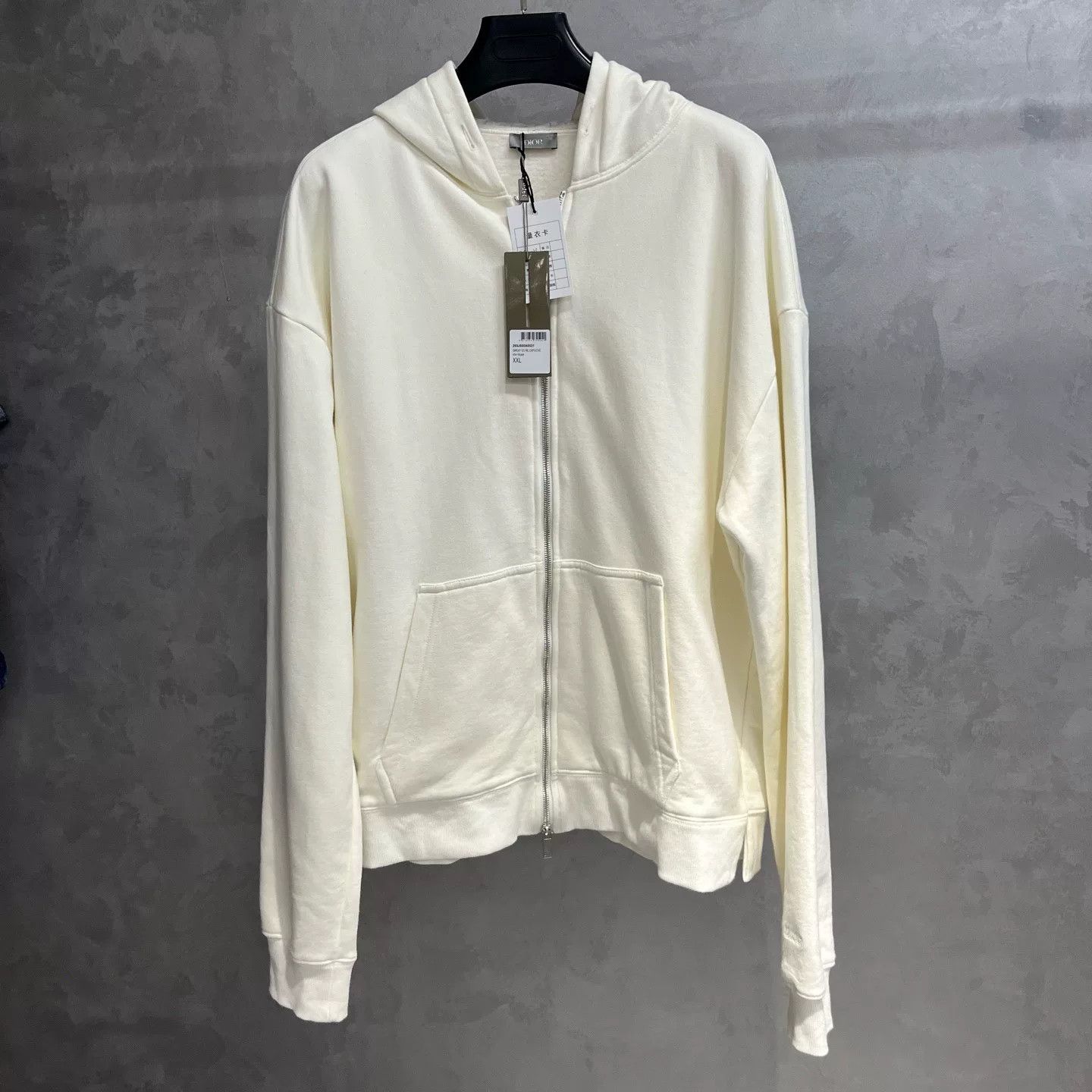 Dior Dior Embroidered White Hoodie xxl Men Size US XXL / EU 58 / 5 - 1 Thumbnail