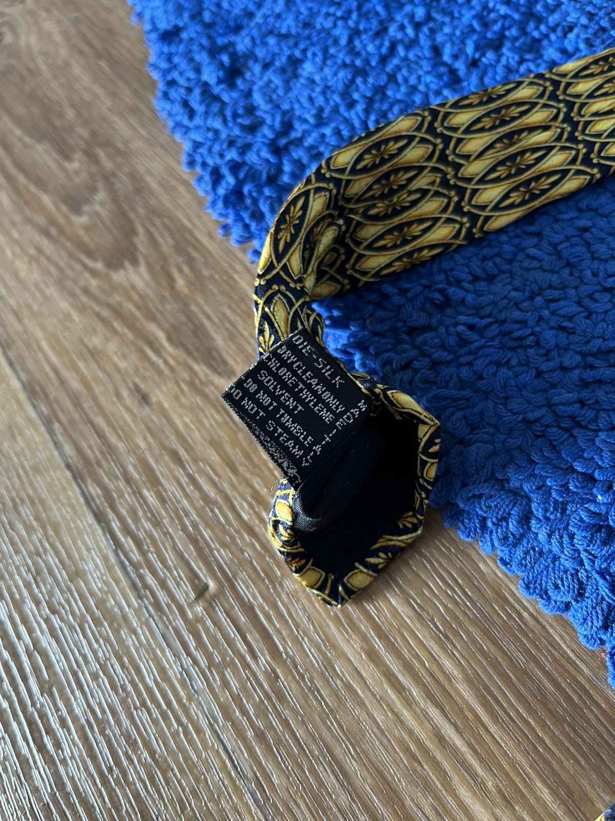 Versace GIANNI VERSACE TIE FULL LOGO 100% SILK VINTAGE Size ONE SIZE - 5 Thumbnail