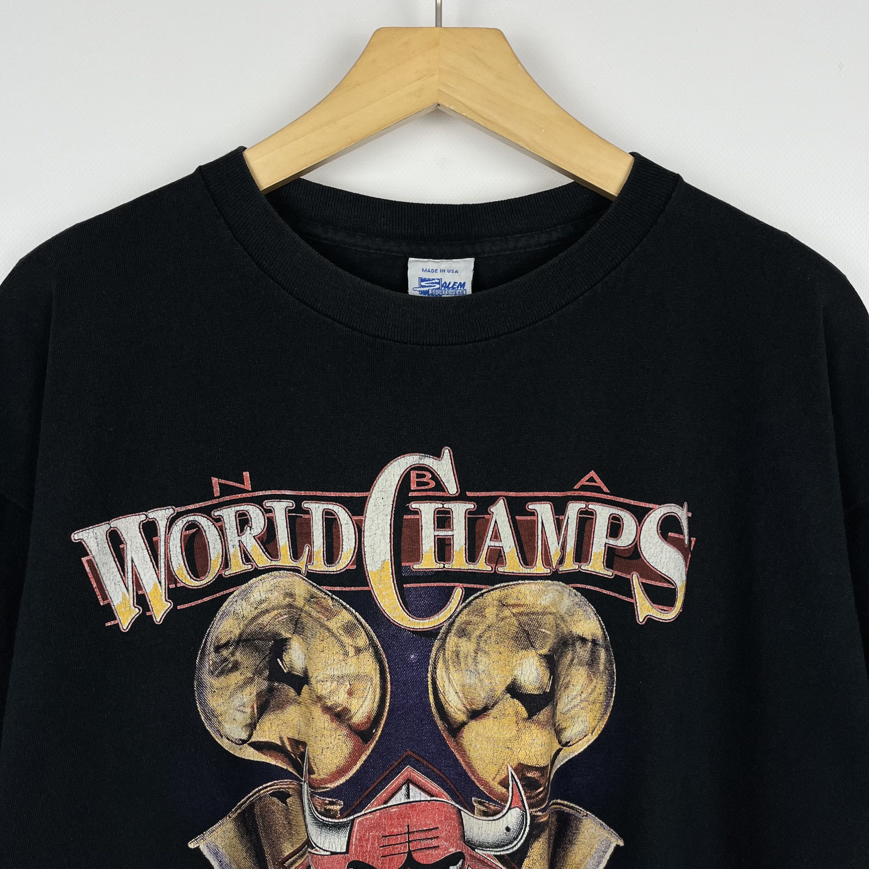 NBA Vintage Chicago Bulls NBA World Champs Rare T Shirt 1992 Size US XL / EU 56 / 4 - 6 Thumbnail