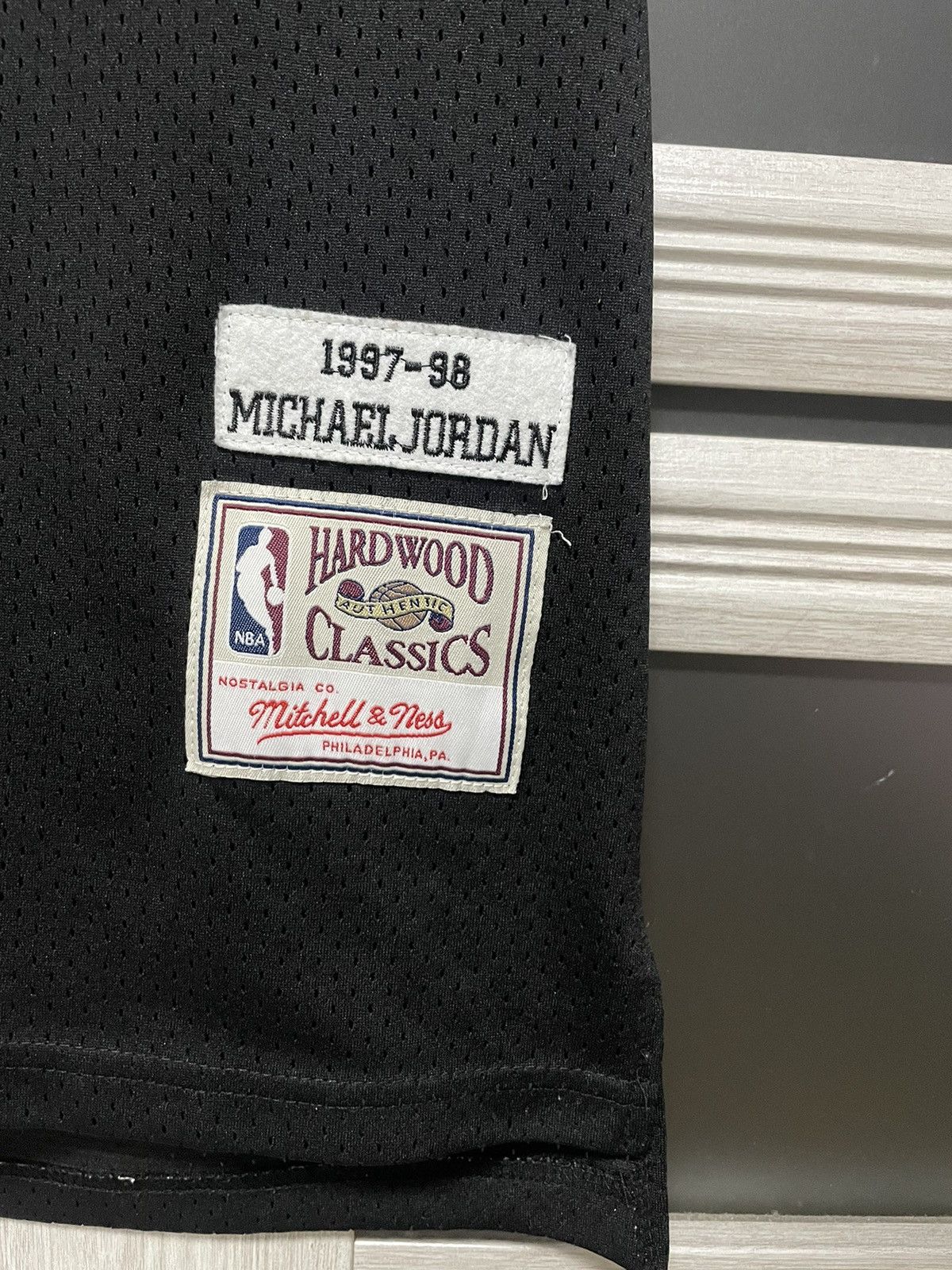 Mitchell & Ness × NBA #23 Jordan Chicago Bulls 1997 1998 NBA Finals Jersey Shirt Size US M / EU 48-50 / 2 - 5 Thumbnail