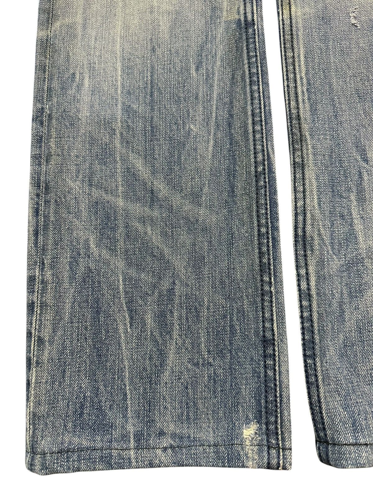Japanese Brand Vintage Japanese Brand Blue Faded Wash Style Jeans Size US 31 - 7 Thumbnail