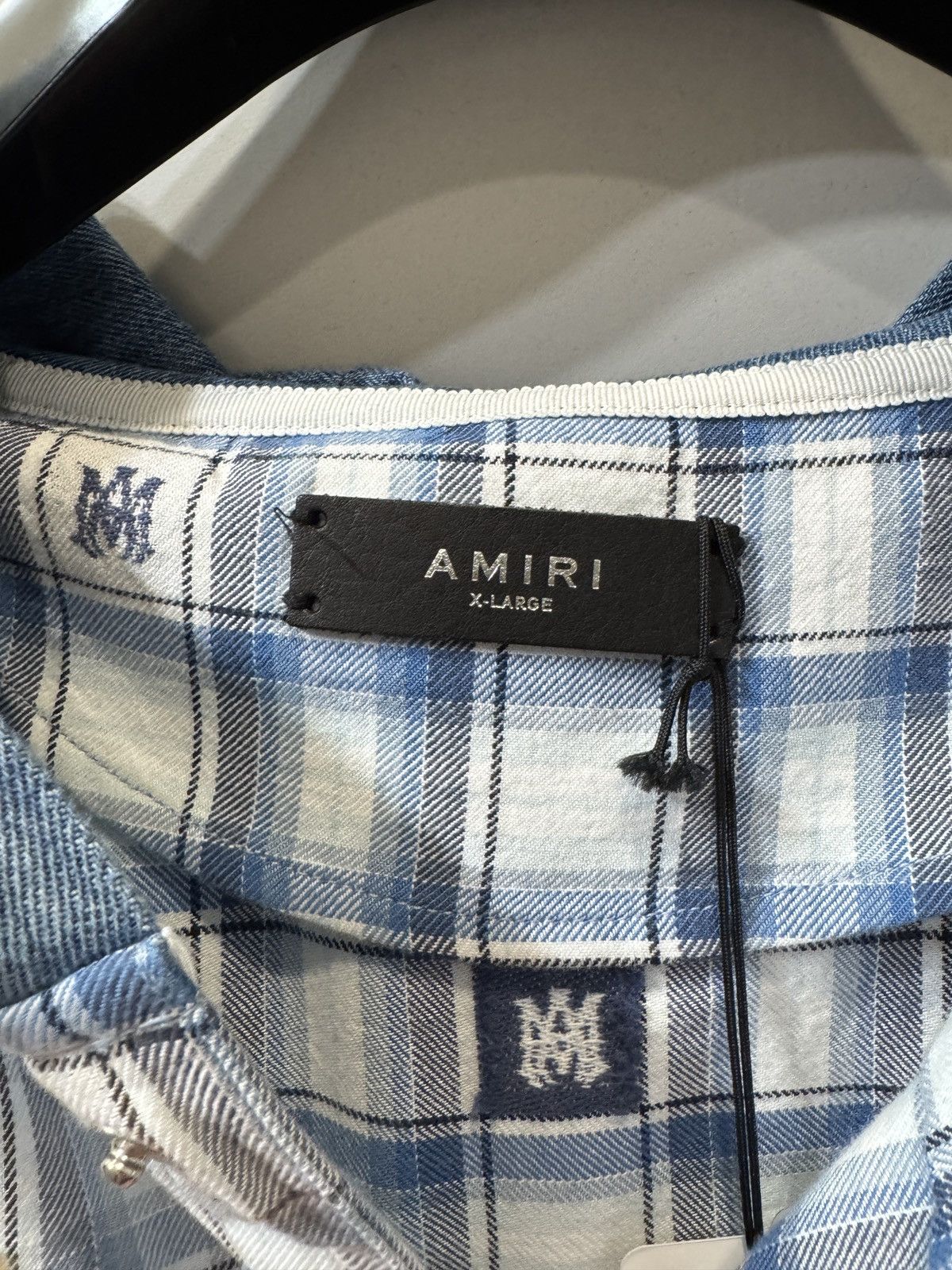 Amiri Last Size Amiri Off-White & Blue Hooded Logo Patch Overshirt Size US XL / EU 56 / 4 - 2 Thumbnail