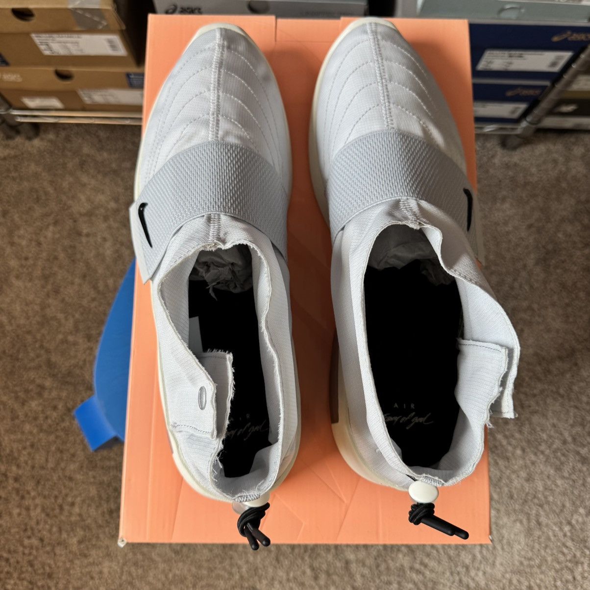 Fear of God × Nike Nike x Fear of God Moc “Pure Platinum” Men’s Size 12 Size US 12 / EU 45 - 6 Thumbnail